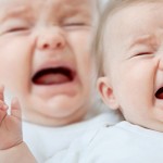 ลูกร้องกลั้น ควรทำอย่างไร ผู้ช่วยคุณแม่